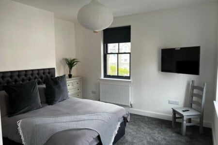 Room 4 2